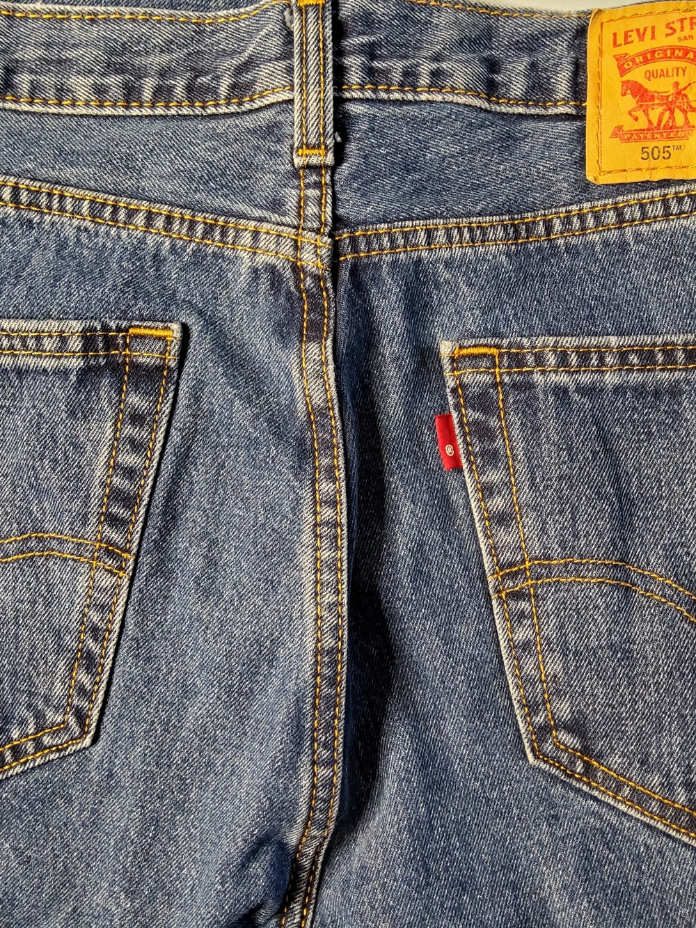 Levi's 505 Men's Straight Fit Blue Denim Jeans - Picture 9 of 9